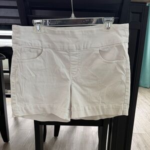 Women's white stretch pull on Shorts